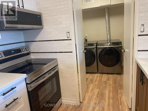 812 - 1320 Mississauga Valley Boulevard, Mississauga, ON - Indoor Photo Showing Laundry Room