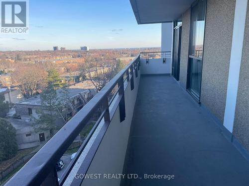 812 - 1320 Mississauga Valley Boulevard, Mississauga, ON - Outdoor With View