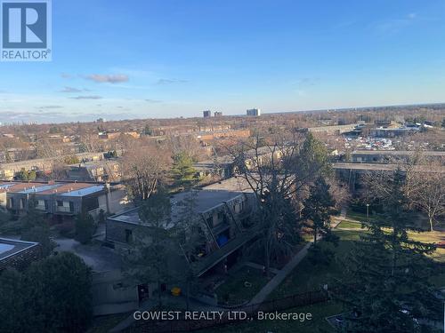 812 - 1320 Mississauga Valley Boulevard, Mississauga, ON - Outdoor With View