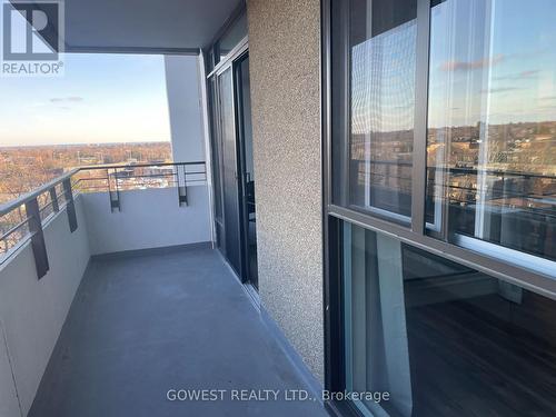 812 - 1320 Mississauga Valley Boulevard, Mississauga, ON - Outdoor With Balcony With Exterior