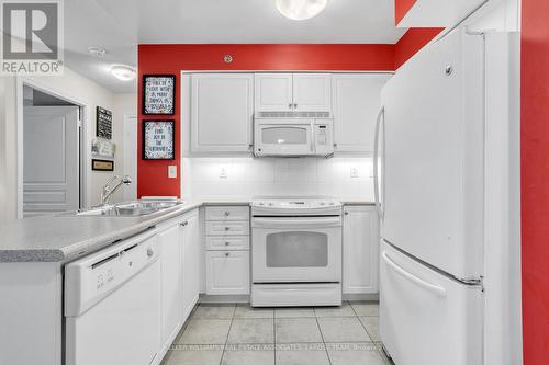 804 - 3 Marine Parade Drive, Toronto, ON - Indoor Photo Showing Kitchen