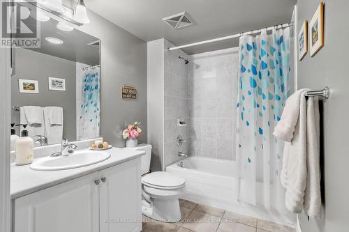 804 - 3 Marine Parade Drive, Toronto, ON - Indoor Photo Showing Bathroom