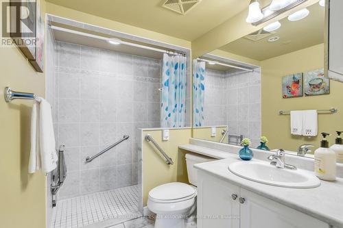 804 - 3 Marine Parade Drive, Toronto, ON - Indoor Photo Showing Bathroom