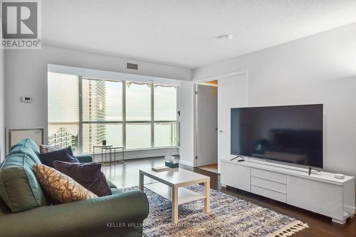 1706 - 8 York Street, Toronto, ON - Indoor Photo Showing Living Room