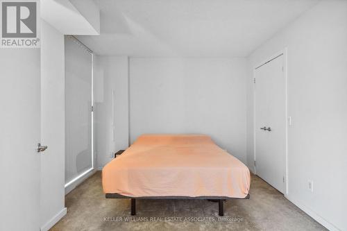 1706 - 8 York Street, Toronto, ON - Indoor Photo Showing Bedroom