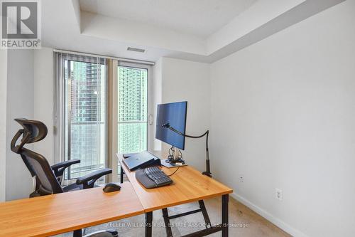 1706 - 8 York Street, Toronto, ON - Indoor Photo Showing Office