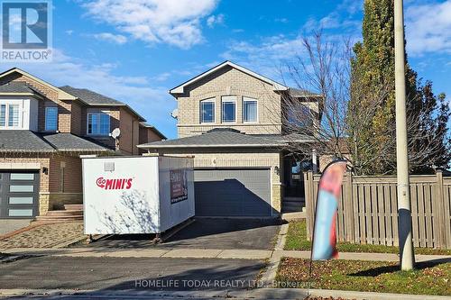 4 Kalmar Crescent, Richmond Hill, ON - Outdoor With Facade