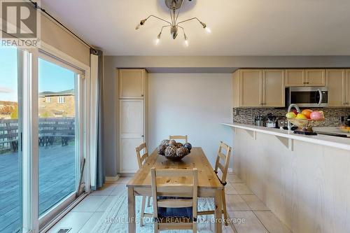 4 Kalmar Crescent, Richmond Hill, ON - Indoor Photo Showing Kitchen