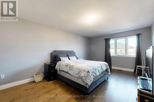 4 Kalmar Crescent, Richmond Hill, ON - Indoor Photo Showing Bedroom