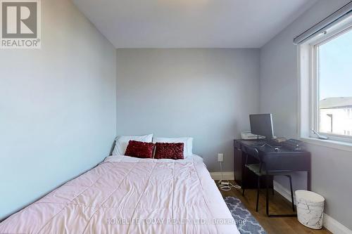 4 Kalmar Crescent, Richmond Hill, ON - Indoor Photo Showing Bedroom