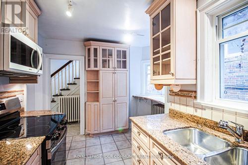 5 Crestview Road, Toronto, ON - Indoor Photo Showing Kitchen With Double Sink