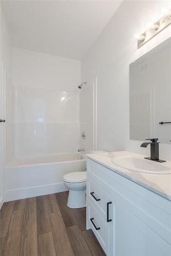 10 Cardinal Way, Landmark, MB - Indoor Photo Showing Bathroom