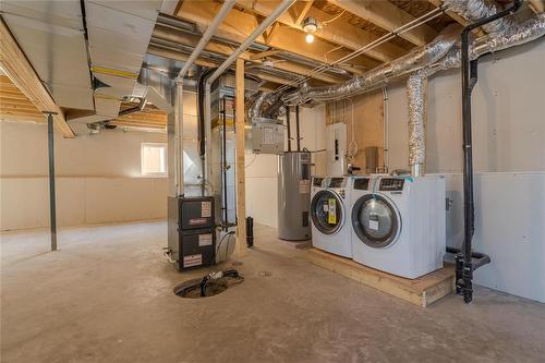 10 Cardinal Way, Landmark, MB - Indoor Photo Showing Basement