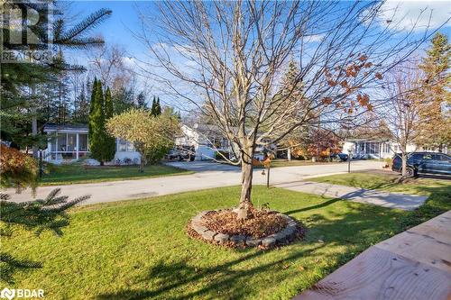 Front Yard - 68 Topaz Street, Wasaga Beach, ON 