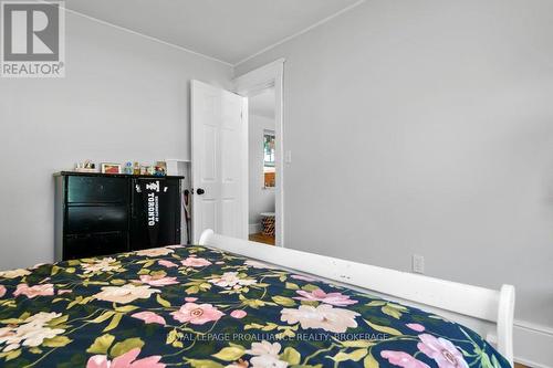 396 Division Street, Kingston (East Of Sir John A. Blvd), ON - Indoor Photo Showing Bedroom