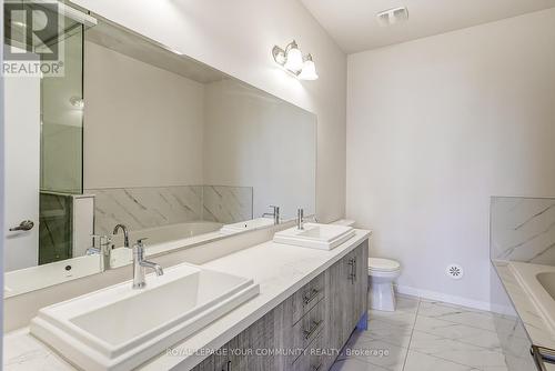 3870 Major Mackenzie Drive, Vaughan, ON - Indoor Photo Showing Bathroom