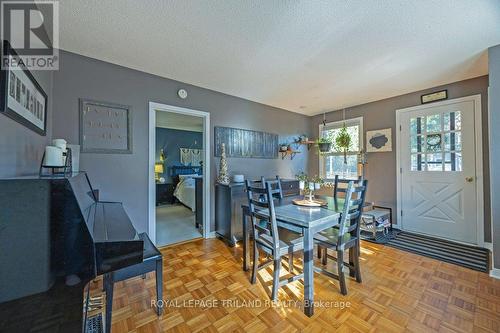 218 Sterling Street, London, ON - Indoor Photo Showing Dining Room