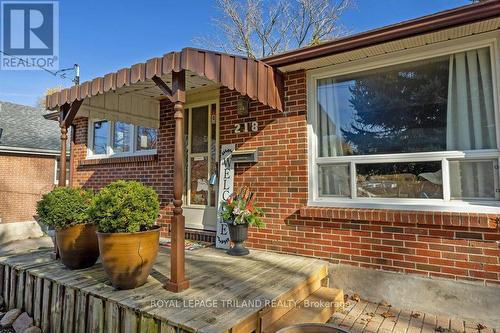 218 Sterling Street, London, ON - Outdoor With Exterior