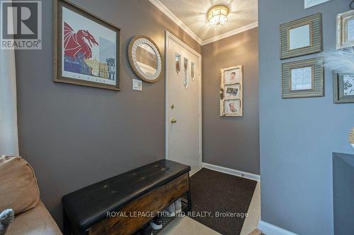 218 Sterling Street, London, ON - Indoor Photo Showing Other Room