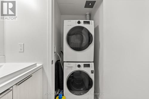 2809 - 2 Sonic Way, Toronto, ON - Indoor Photo Showing Laundry Room