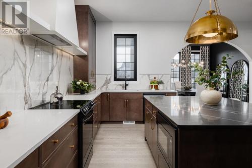 193 Sarsons Drive, Coldstream, BC - Indoor Photo Showing Kitchen