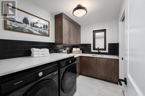 193 Sarsons Drive, Coldstream, BC - Indoor Photo Showing Laundry Room