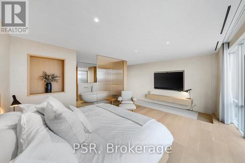 2402 - 10 Bellair Street, Toronto, ON - Indoor Photo Showing Bedroom