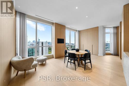 2402 - 10 Bellair Street, Toronto, ON - Indoor Photo Showing Dining Room