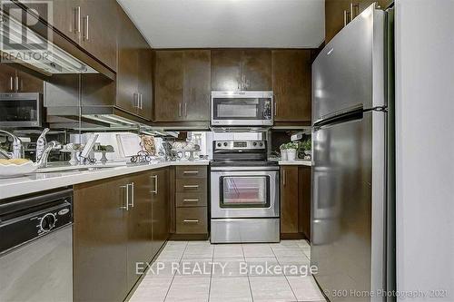 3703 - 60 Absolute Avenue, Mississauga, ON - Indoor Photo Showing Kitchen