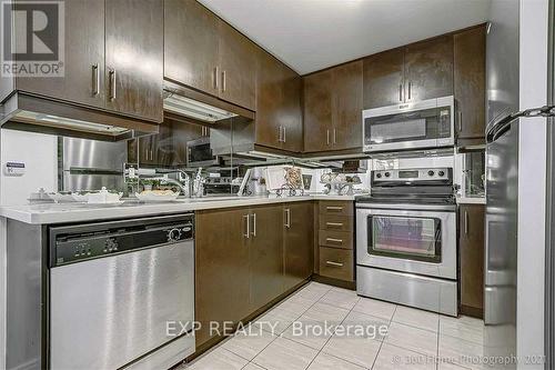 3703 - 60 Absolute Avenue, Mississauga, ON - Indoor Photo Showing Kitchen