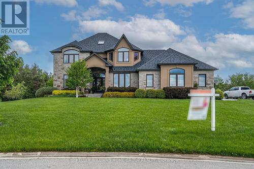 125 Crewson Court, Erin, ON - Outdoor With Facade