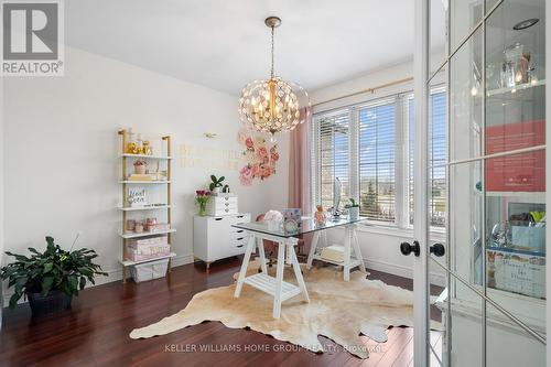 125 Crewson Court, Erin, ON - Indoor Photo Showing Dining Room