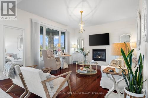 125 Crewson Court, Erin, ON - Indoor Photo Showing Living Room With Fireplace