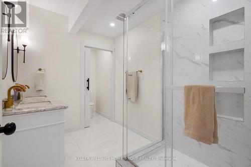 125 Crewson Court, Erin, ON - Indoor Photo Showing Bathroom