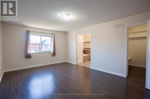 9 Queensland Crescent, Caledon, ON - Indoor Photo Showing Other Room