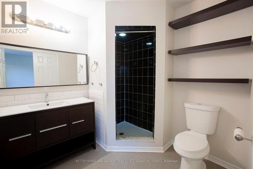 9 Queensland Crescent, Caledon, ON - Indoor Photo Showing Bathroom