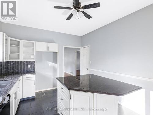 32 Donker Drive, St. Thomas, ON - Indoor Photo Showing Kitchen