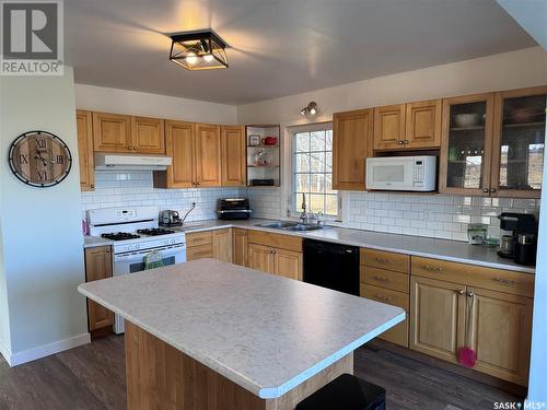 Classen Acreage, Spalding Rm No. 368, SK - Indoor Photo Showing Kitchen With Double Sink