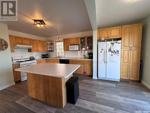 Classen Acreage, Spalding Rm No. 368, SK - Indoor Photo Showing Kitchen With Double Sink