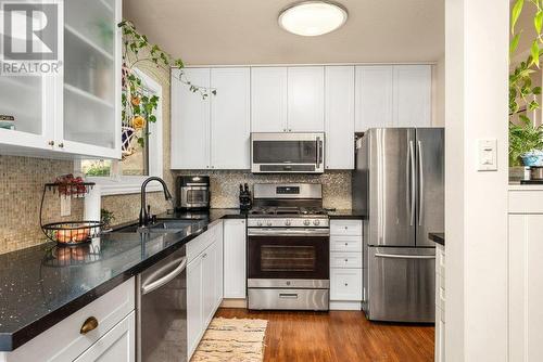 3803 35A Street, Vernon, BC - Indoor Photo Showing Kitchen With Upgraded Kitchen