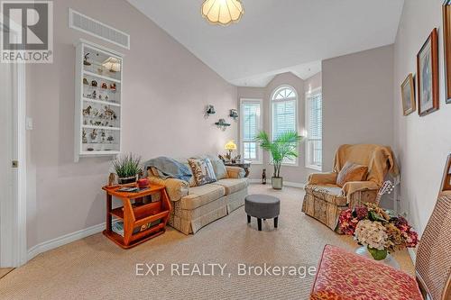 21 - 25 Heartwood Drive, Belleville, ON - Indoor Photo Showing Living Room