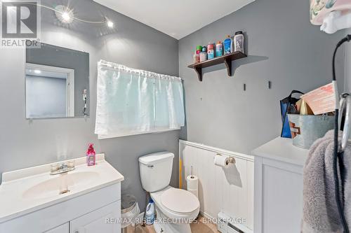 3761 Battersea Road, South Frontenac (Frontenac South), ON - Indoor Photo Showing Bathroom