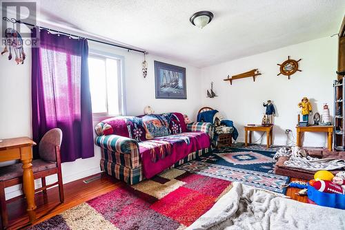 27 Fitzgerald Street, St. Catharines (451 - Downtown), ON - Indoor Photo Showing Living Room