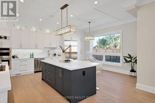 485 Trillium Drive, Oakville, ON - Indoor Photo Showing Kitchen