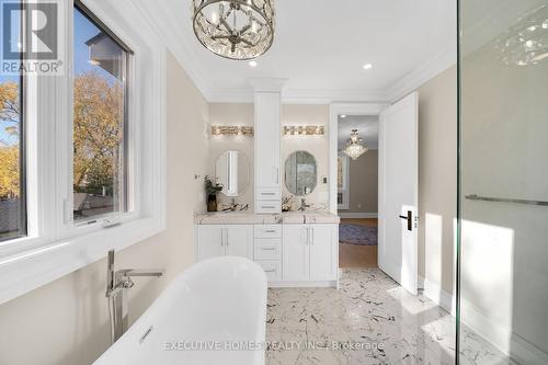 485 Trillium Drive, Oakville, ON - Indoor Photo Showing Bathroom