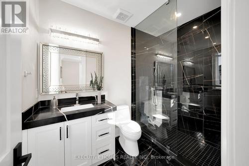 485 Trillium Drive, Oakville, ON - Indoor Photo Showing Bathroom