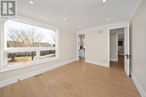 485 Trillium Drive, Oakville, ON - Indoor Photo Showing Other Room