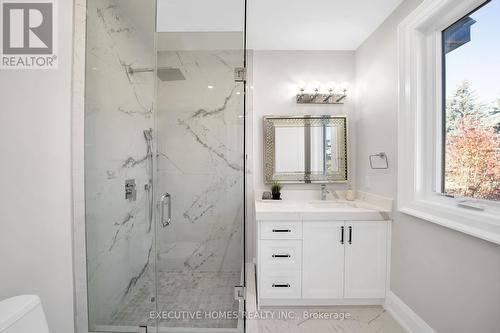 485 Trillium Drive, Oakville, ON - Indoor Photo Showing Bathroom