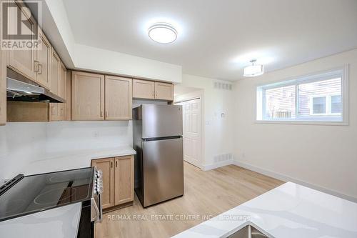 3D - 50 Howe Drive, Waterloo, ON - Indoor Photo Showing Kitchen