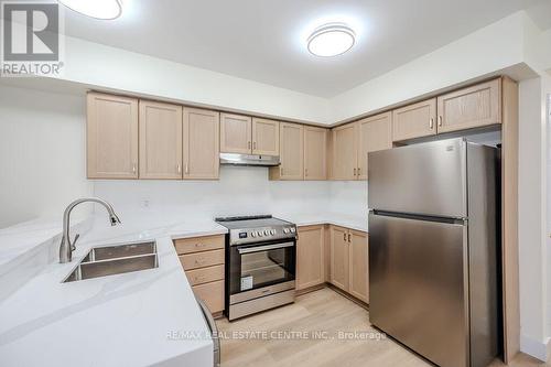 3D - 50 Howe Drive, Waterloo, ON - Indoor Photo Showing Kitchen With Stainless Steel Kitchen With Double Sink